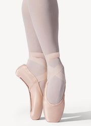 1142W Ava Pointe Shoe