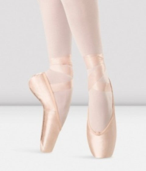 S0109L Hannah Pointe Shoe